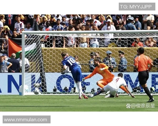 大巴黎以3-0战胜对手登顶积分榜韩国天才球员表现出色助球队获胜 大巴黎以3-0战胜对手登顶积分榜韩国天才球员表现出色助球队获胜