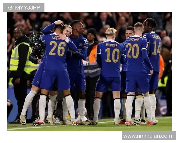 周六026英超曼城主场对阵桑德兰争冠强队挑战黑马球队 周六026英超曼城主场对阵桑德兰争冠强队挑战黑马球队